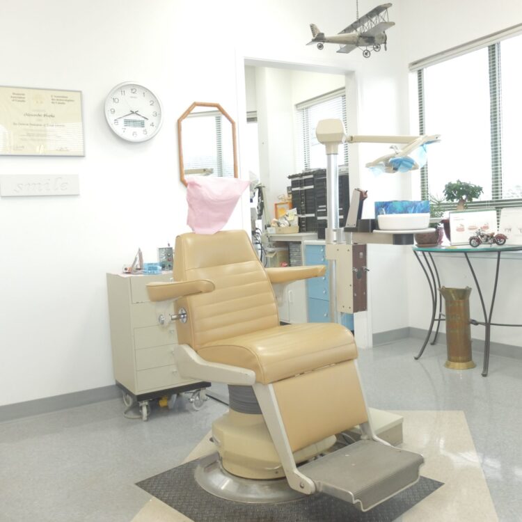 Denturist Chair